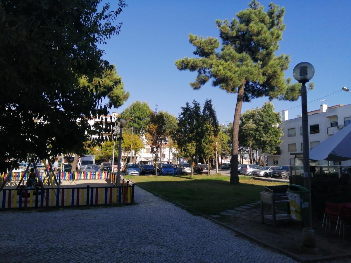 Besthomestay- Caparica Beach Lisbon 阿尔马达 外观 照片